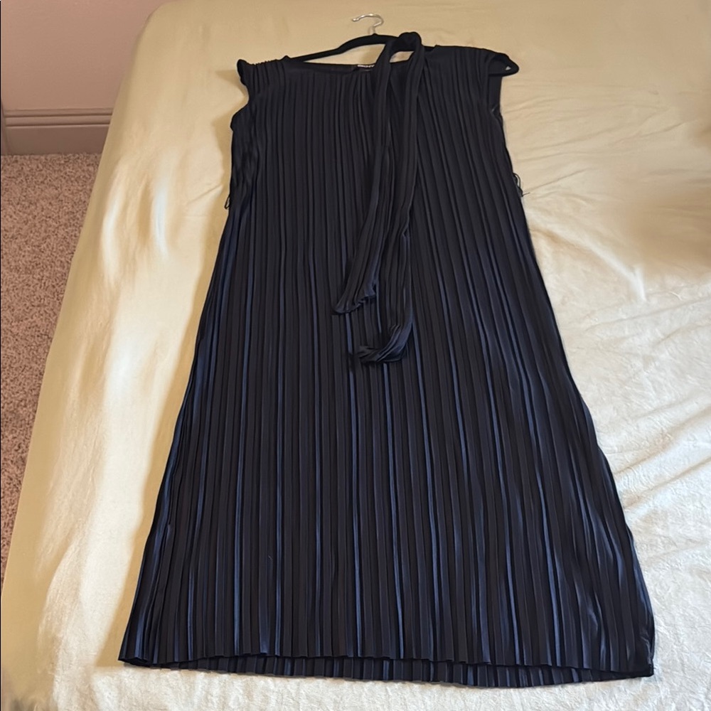 Elegant Black Pleated Dress